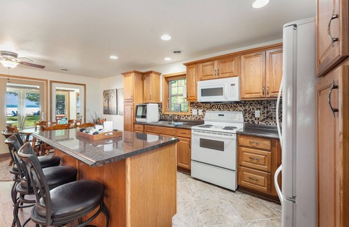 Higgins Lake House | Higgins Lake Private Beachfront Home w/Dock, Boat Mooring, Sunset & Sunrise View