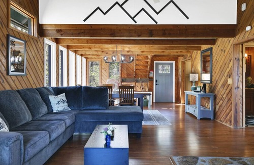 Hendersonville House | High Knoll Lookout - river and mountain views!