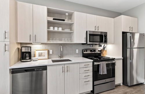 Hillsboro Village House | Hillsboro Village Studio + Balcony | Near Vanderbilt, Belmont, Music Row