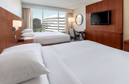 Pasadena Hotel | Hilton Pasadena