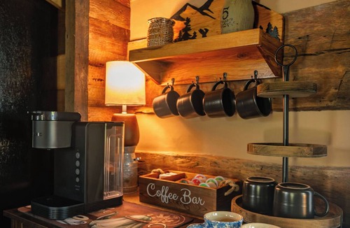 Fort Loudon Cabin | Historic 1774 Colonial Log Cabin in Bear Valley, Fort Loudon, PA