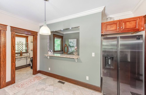 Hidden Valley House | Historic Abernathy House - Spacious Charlotte Retreat for 16