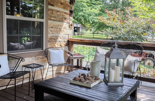 Weaverville Cabin | Historic Charm Meets Modern Comfort in This Restored 1850s Log Cabin