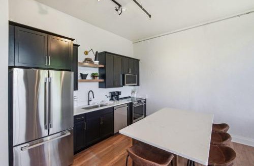 Old City Apartment | Historic Loft Sleeps 4 Near Downtown Knoxville