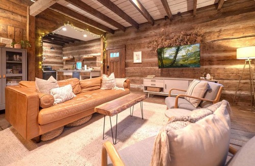 Banner Elk House | Historic Riverfront Cabin w Hot Tub near Sugar