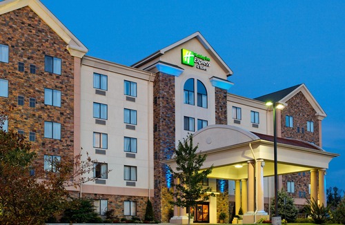 Kingsport Hotel | Holiday Inn Express Hotel & Suites Kingsport-Meadowview I-26, an Ihg Hotel