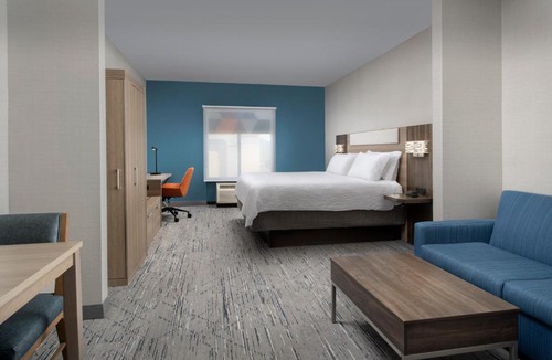 Clinton Hotel | Holiday Inn Express & Suites Knoxville-Clinton by IHG