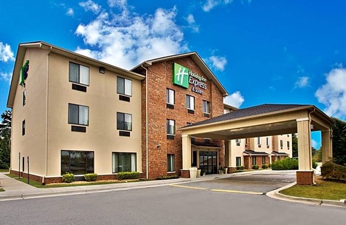 Buford Hotel | Holiday Inn Express & Suites Buford NE - Lake Lanier Area, an IHG Hotel