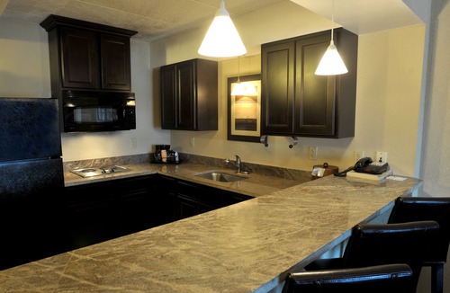 South Charleston Hotel | Holiday Inn Hotel & Suites Charleston West by IHG