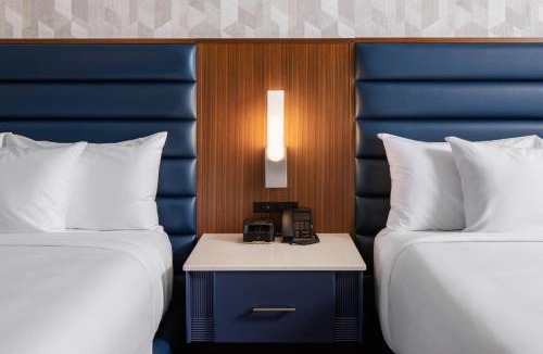 Hilltop Hotel | Hollywood Casino & Hotel Columbus