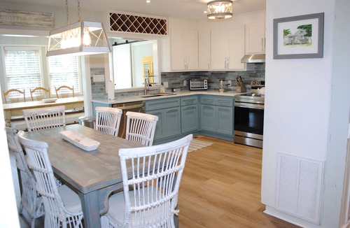 North Litchfield Beach House | Home with screened porch located at North Litchfield Beach in Pawleys Island.