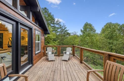 Caton House | Honeybear Hideaways - Luxurious Modern 5BR Cabin with Indoor Pool, Game Room, Hot Tub & Fireplace