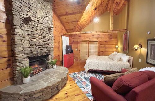 Gatlinburg House | Honeymoon Hideaway