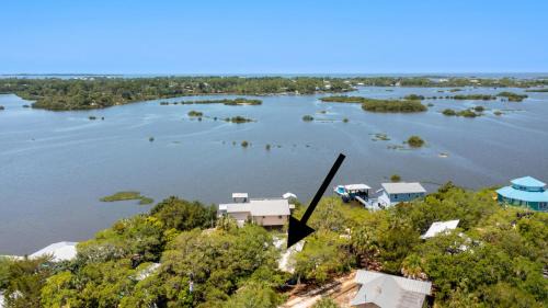 Cedar Key House | Hook, Wine and Sinker Cottage
