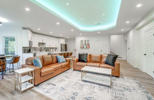Jasper House | Hot Tub, Decks & 2 Kitchens: Mtn-View Jasper Gem!