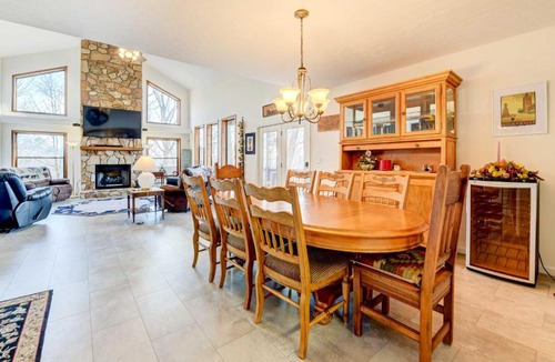 Maggie Valley House | Hot Tub, Decks & More! Serene Maggie Valley Home