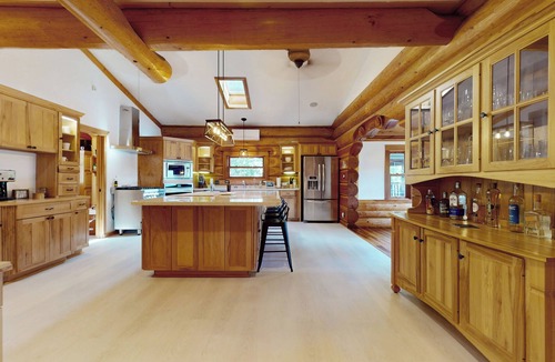 New Tazewell Cabin | Hot Tub + Dock! Waterfront Norris Lake Log Home