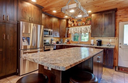 Sunset Cove House | Hot Tub, Fire Pit, Great Decks and More! - Buffalo Lodge by Carolina Properties