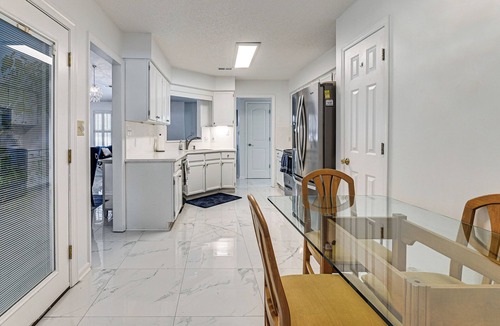 Conway House | Hot Tub + Gazebo: Group Getaway Near Dtwn Conway!