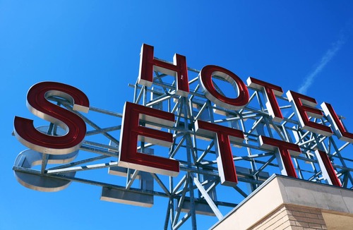 Big Spring Hotel | Hotel Settles