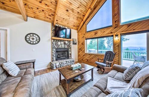 Blairsville House | Huge Blairsville Cabin: Game Room + Mtn View!