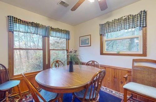 Scaly Mountain House | Humming Bird Crossing
