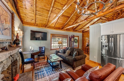 Valley Head Cottage | Ideal Designed Cottage with Hot-Tub and Private Garden in Mentone, Alabama