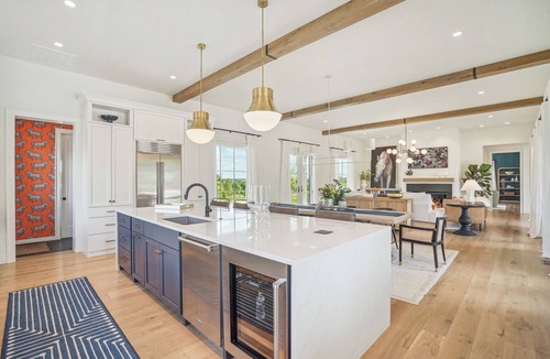 Middleburg Villa | Indulge in Elegance: Four BR Villa with Outdoor Living in Middleburg, VA