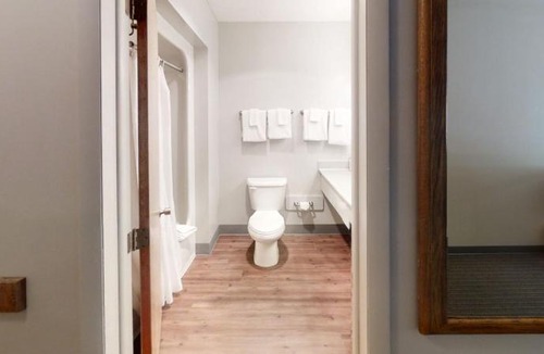 Edray Hotel | Inn at Snowshoe