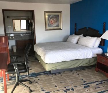 Guthrie Hotel | Interstate Motel