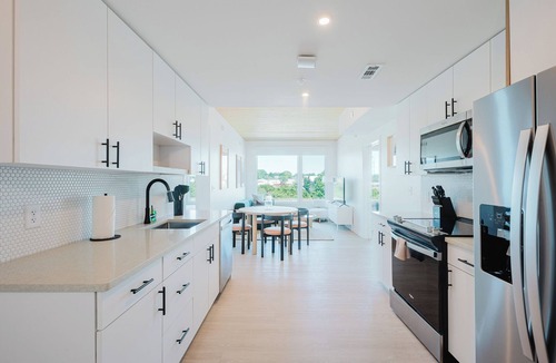 Optimist Park Apartment | Joinery West