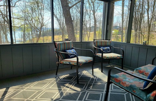 Benton House | Kentucky Lake House, Lakeview property