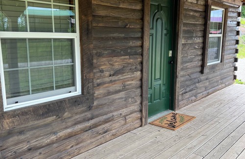 Pine Ridge Cabin | KNOTTY PINE Cozy Cabin in RRG Hot Tub Fireplace Pond for Fishing