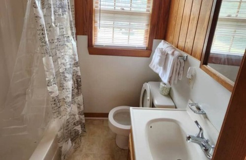 Ocean Drive Cabin | Kora's Beach Cabin- Oceanfront