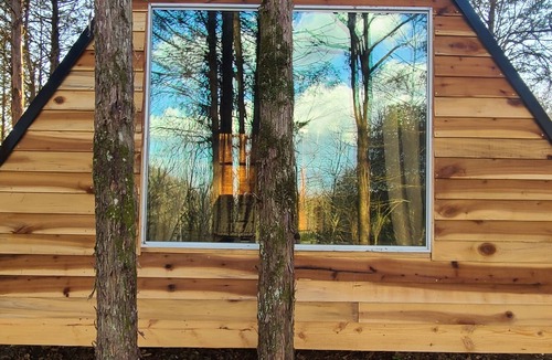 Morristown Cabin | "Lady A"-frame Glamping Cabin @Nolichucky River near Smoky Mtns.