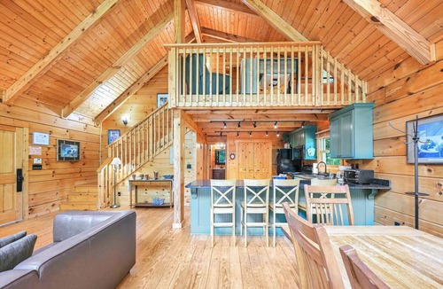 Sunset Cove House | Lake Lure Lodge in the Trees Sleeps Eight