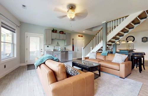 Maynardville House | Lake Norris Epic Aqua Haven, Sleeps 8 - Deck - Grill