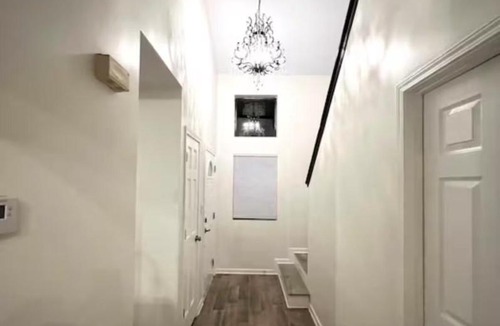 Griffin House | Lakefront 2BR Getaway