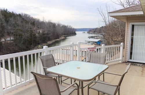 Osage Beach House | Lakefront by Margaritaville w/dock 4 Bed/4Bath, 4 Decks, 16ppl Sunset Paradise