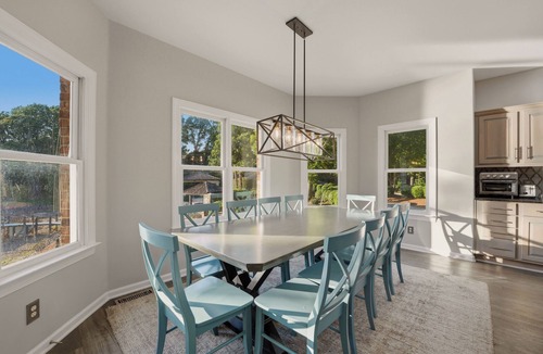Mayhew House | Lakefront Estate | Pool + Hot Tub + Dock + Sauna | Oasis at Ballycastle