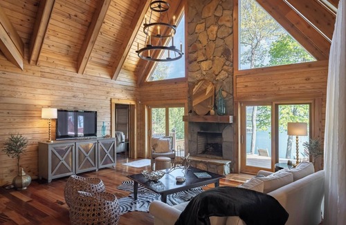 Nebo House | Lakefront Family Retreat: Dock, Firepit & Mtn View