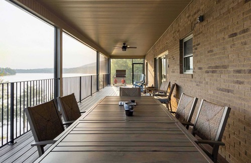 Mooresburg House | Lakefront Retreat in Mooresburg