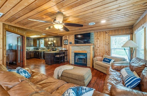 Gallatin House | Lakefront | Sauna | Kayaks | Firepit | 35 Min to Nashville