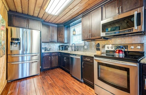 Gallatin House | Lakefront | Sauna | Kayaks | Firepit | 35 Min to Nashville