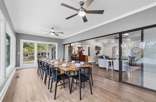 Mount Mourne House | Lakeshore Lookout - Amazing Long Range Views, Pool, Hot Tub, Fire Pit, Theatre Room and much more!