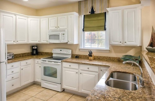 Santee Condo | Lakeside Bliss: 2BR Suite at Wyndham Lake Marion