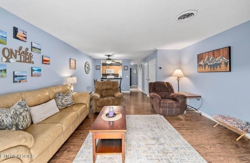 Fairfield Glade Condo | Lakeview 2 Bedroom/1.5 Bath Condo in the Heart of Fairfield Glade with King Bed