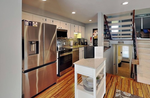 Thayerville House | Lakeview Retreat | Lakefront w. Amazing Views, Boat Slip