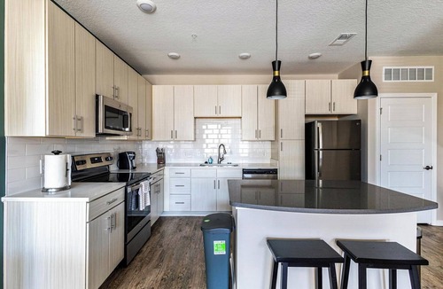 Kenton Apartment | Landing | Amazing 2BD, Clubhouse, Yoga Studio