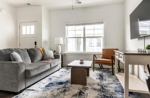 Port Wentworth Apartment | Landing Apartments - Abrazo at Rice Hope
